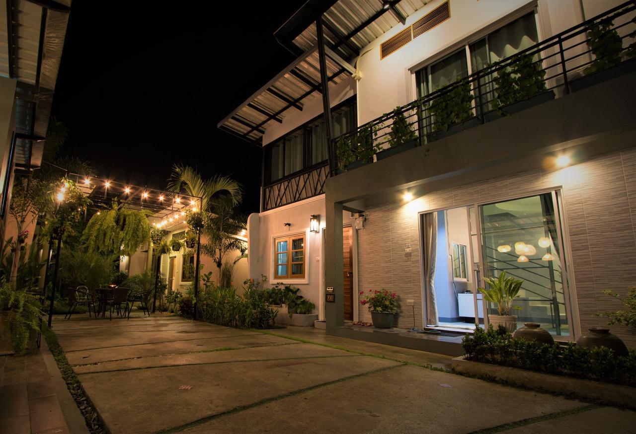 Casa Malee Hotel Chiang Mai Bagian luar foto